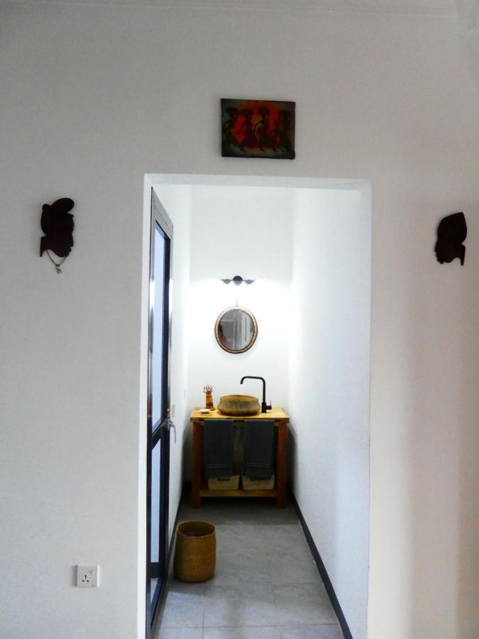 Hakuna Woga Inn Arusha Buitenkant foto